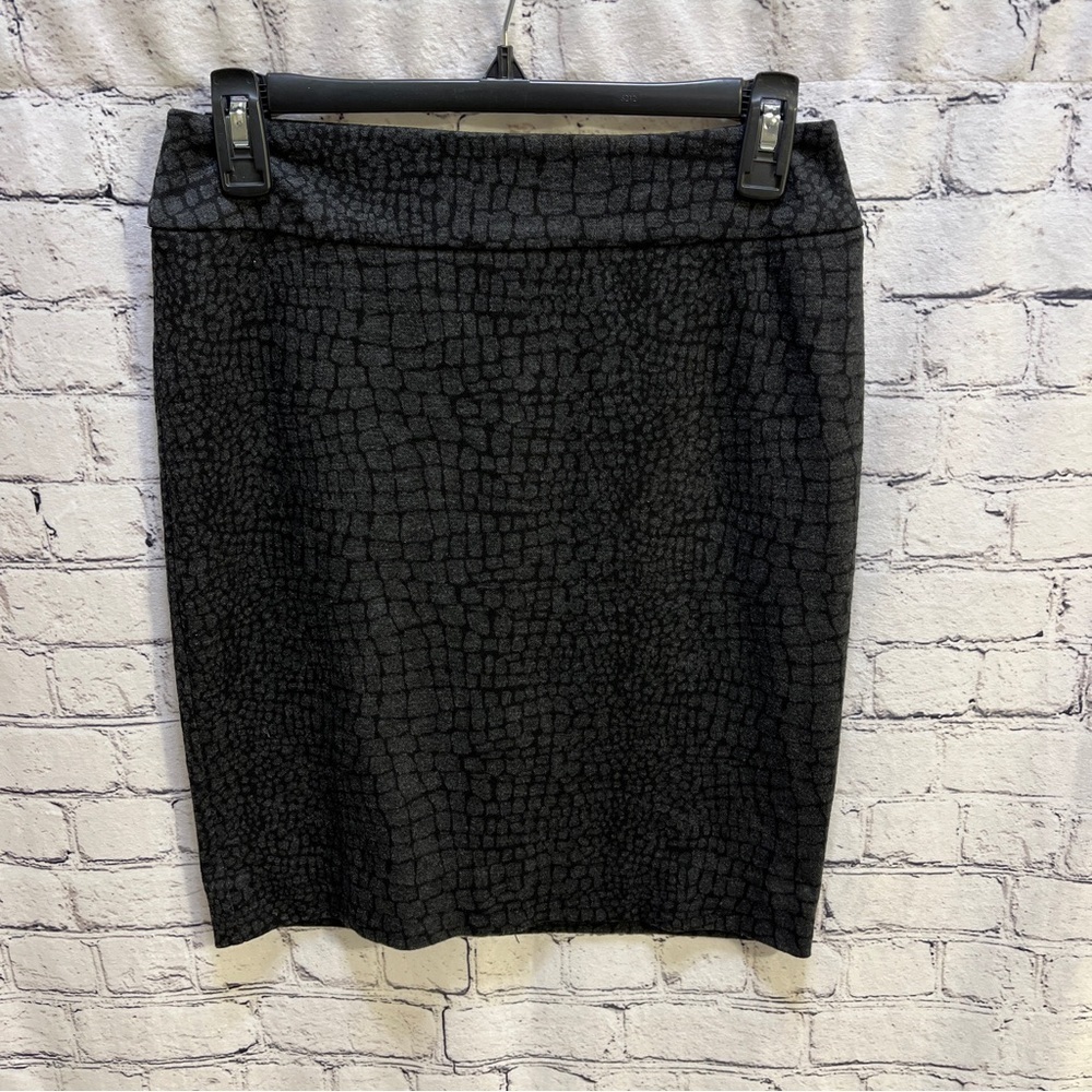 HALOGEN Womens Pencil Skirt Gray Snake Print Size 2